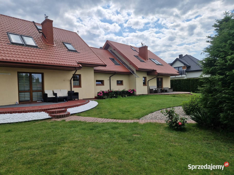 DomGaraż Solidnie Wybudowany i Wykończon garaż Turowola-Kolonia
