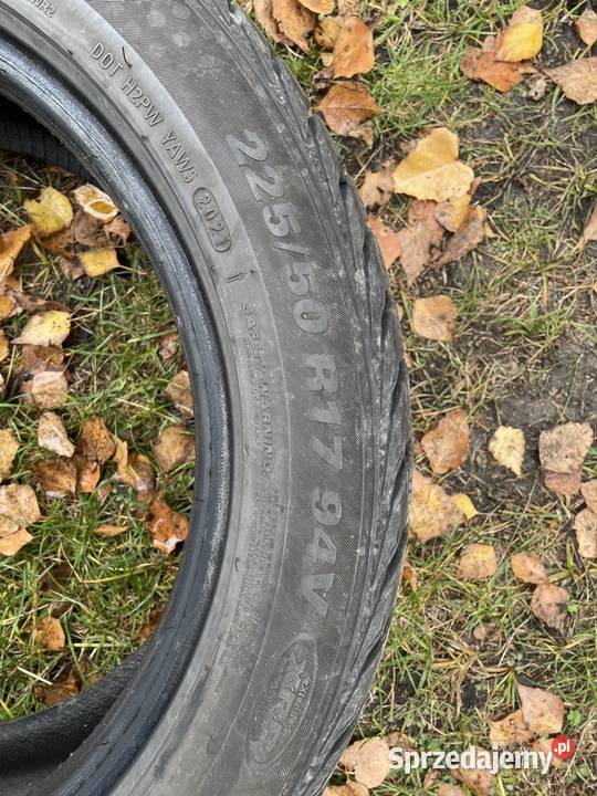 Sprzedam opony zimowe Kumho 2255017 run flat Samochodowe Piastów