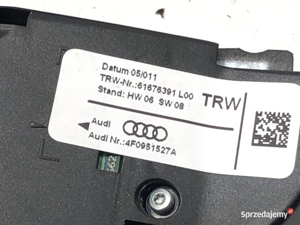 PRZEŁĄCZNIKI KIEROWNICY AUDI A4 B7 4F0951527A