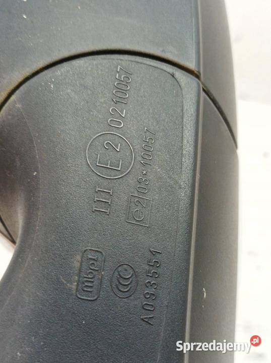 LUSTERKO PRAWE BIAŁE MANUALNE LB9A 0210057 Skoda