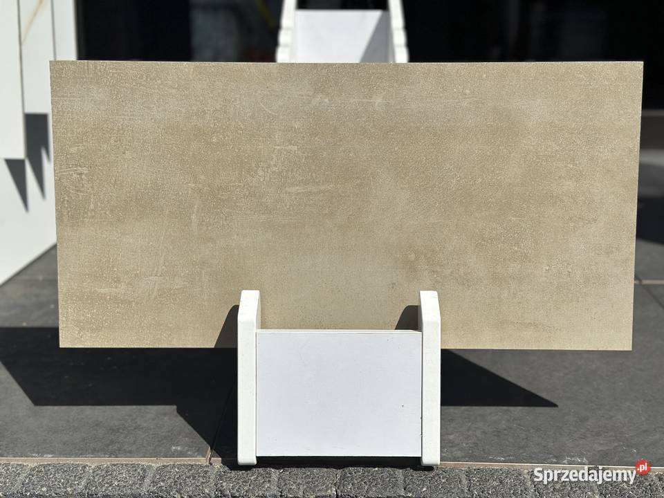 Płytka Stark Beige Matowa 30x60 GAT I CERAMIKA Opoczno