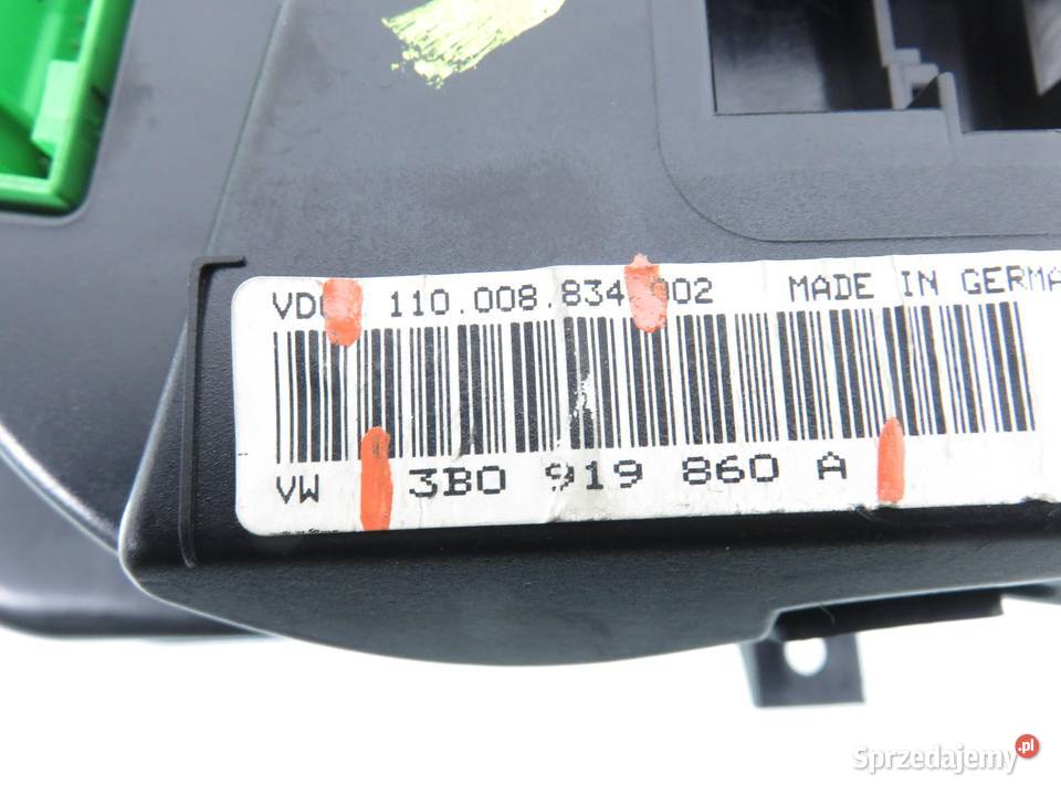 LICZNIK VW PASSAT B5 18 20V 3B0919860A 110008834 osobowe sprzedam