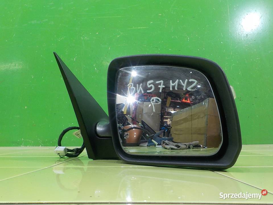 MERCEDES C W204 18 B 07r SEDAN 4D lusterko prawe