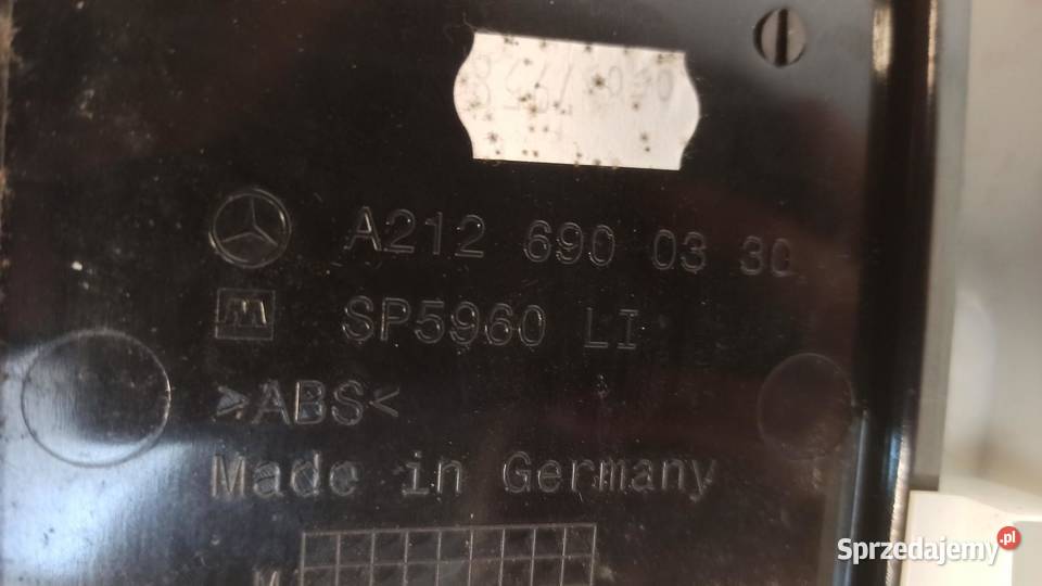 MERCEDES W212 OSŁONA SŁUPKA LEWA A2126900330