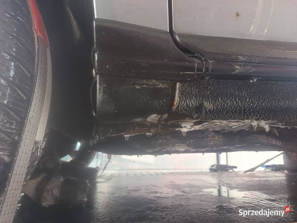 Błotnik Lewy LY7L Audi A4 B5 FL a42 osobowe Myszków sprzedam