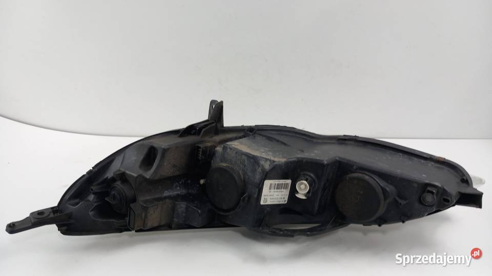 PEUGEOT 407 EU LAMPA PRZÓD PRAWA SOCZEWKA osobowe Zbierkowo