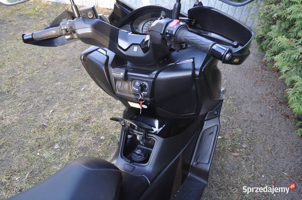 Suzuki AN 400 Burgman nowy model LED ABS Skarżysko-Kamienna sprzedam