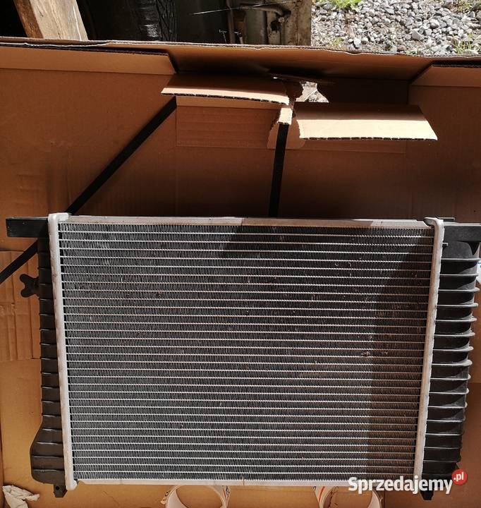 Chłodnica wody BMW E30 M20B25 M20B20 Nissens Chłodnie wody Szczecin sprzedam
