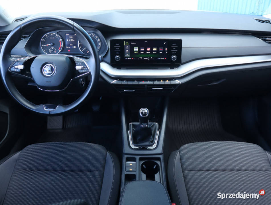 Skoda Octavia 15 TSI manualna Łódź sprzedam