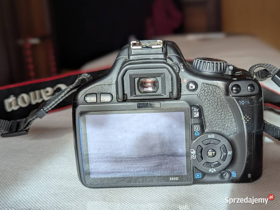 Canon EOS 550D z obiektywem 1855mm IS ładowarka