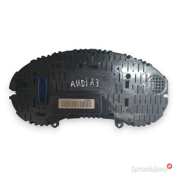 LICZNIK ZEGARY 110080223016 Audi A3 8P 19 20 TDI osobowe Chełm
