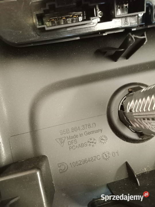 PORSCHE MACAN KRATKA NAWIEWU TYŁ 95B864378D osobowe