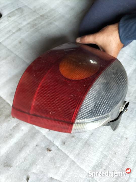 Renault Twingo LAMPA PRAWA TYLNA TYŁ Kamień-Kolonia