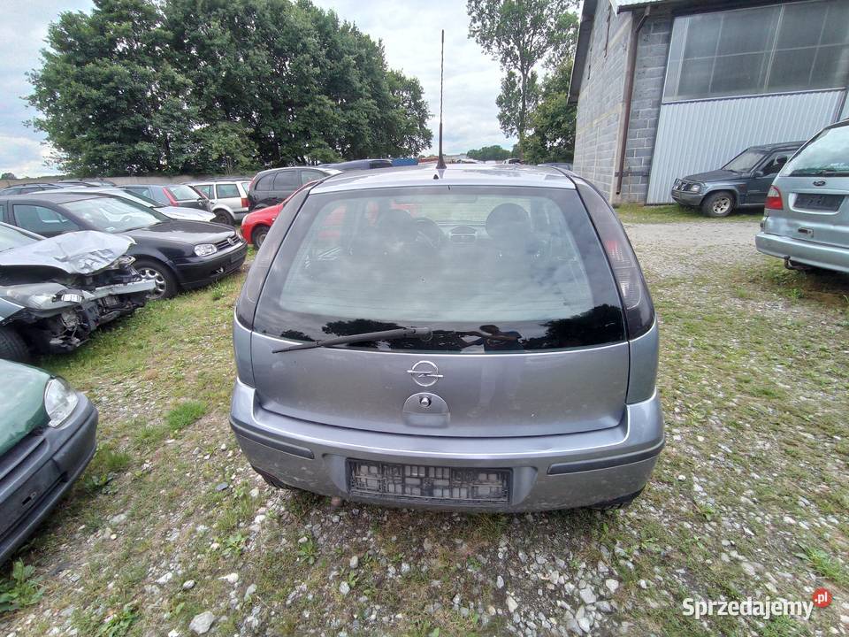 Opel Corsa 13 51 kW 2005 r dawca części wielkopolskie Szklarka Myślniewska sprzedam