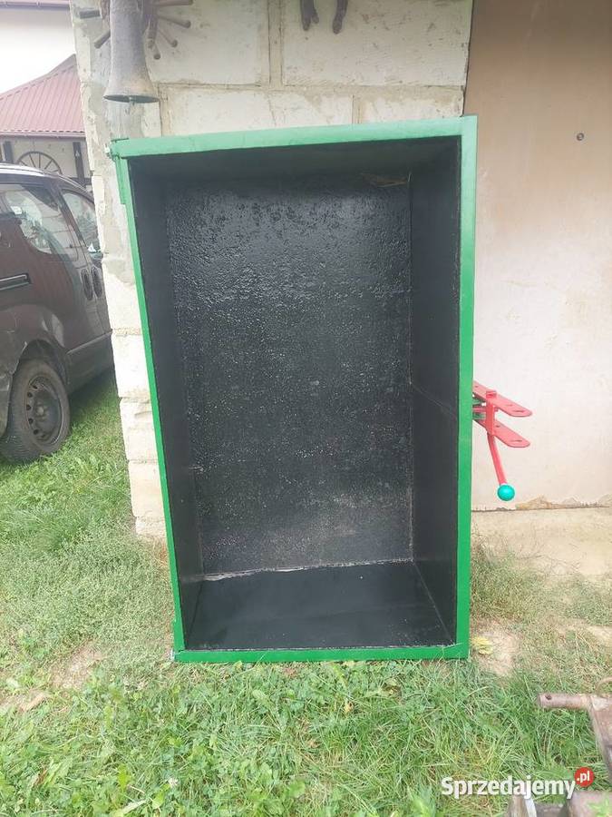 Paka transportowa z wywrotem przyczepa Blizne