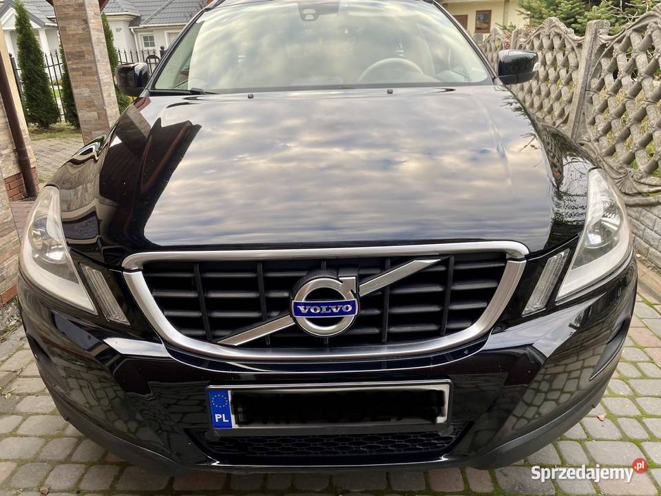 Volvo XC60 24D 4x4 czarny Kielce