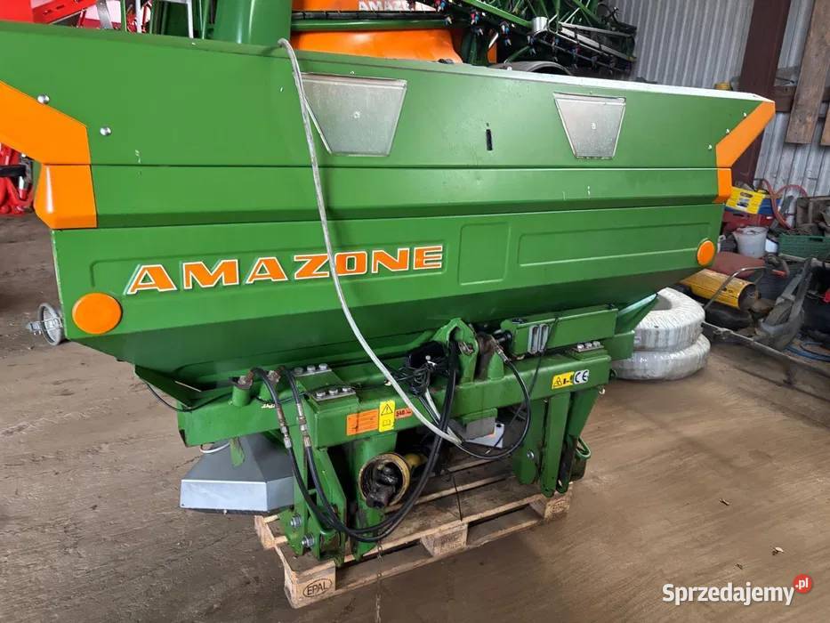 Rozsiewacz nawozu Amazone M Profis 2500 z wagą nieuszkodzony Janów
