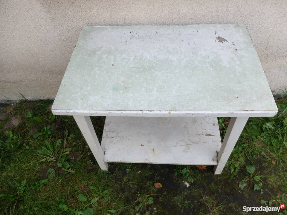 Stary drewniany stół kuchenny 330