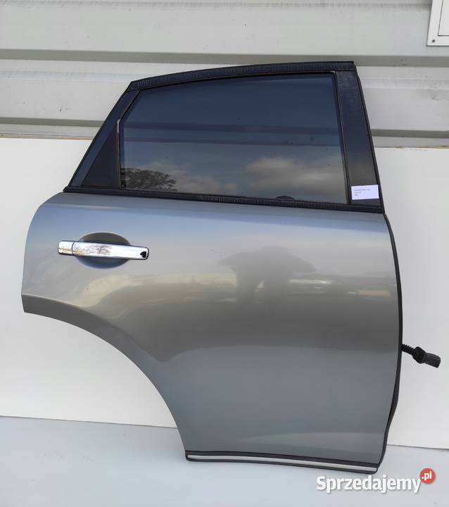 DRZWI PRAWY TYŁ GOŁE INFINITI FX35 FX45 Karoseria Nowy Tomyśl