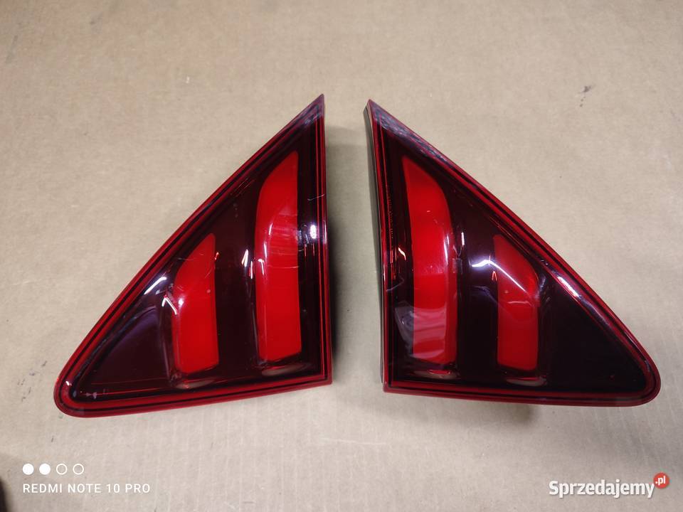 Peugeot 3008 lampy tył lewa prawa śląskie