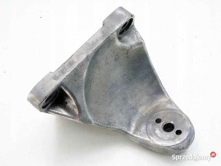 ŁAPA WSPORNIK SILNIKA 25 TD DISCOVERY II L318