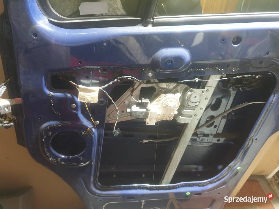 Sprinter 906 drzwi prawe kompletne części blacharskie Bydgoszcz