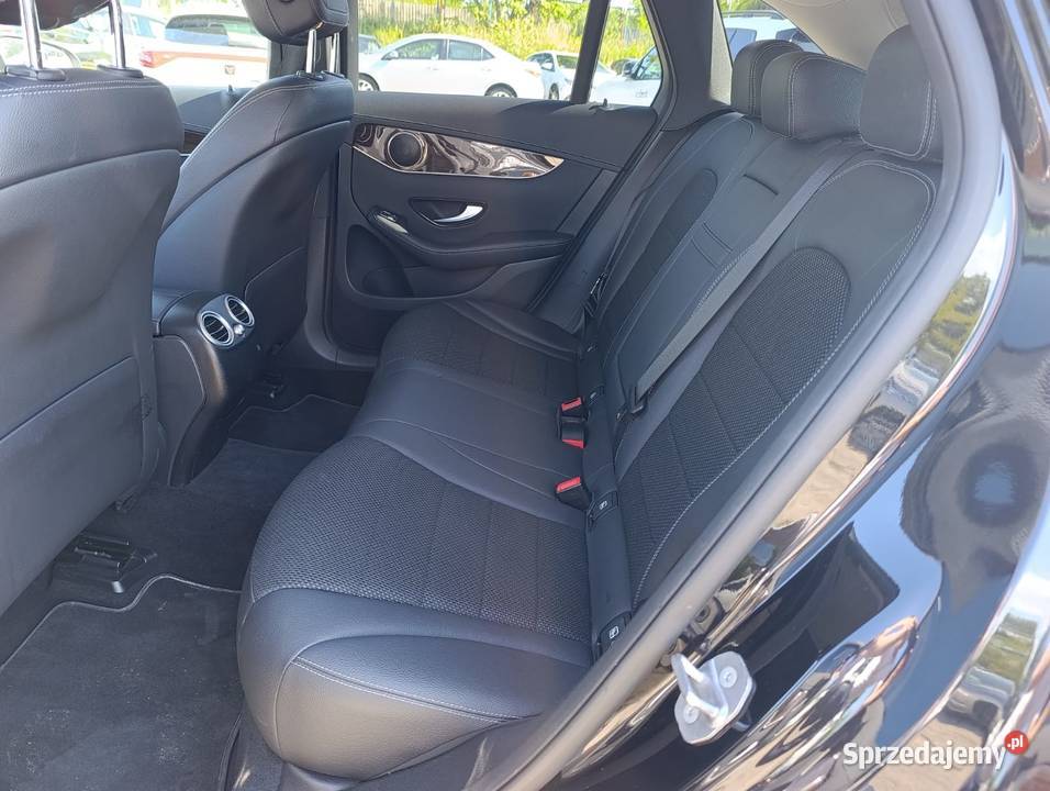 GLC 200 4Matic Saloin Polska Bezwypadkowy pakiet Warszawa