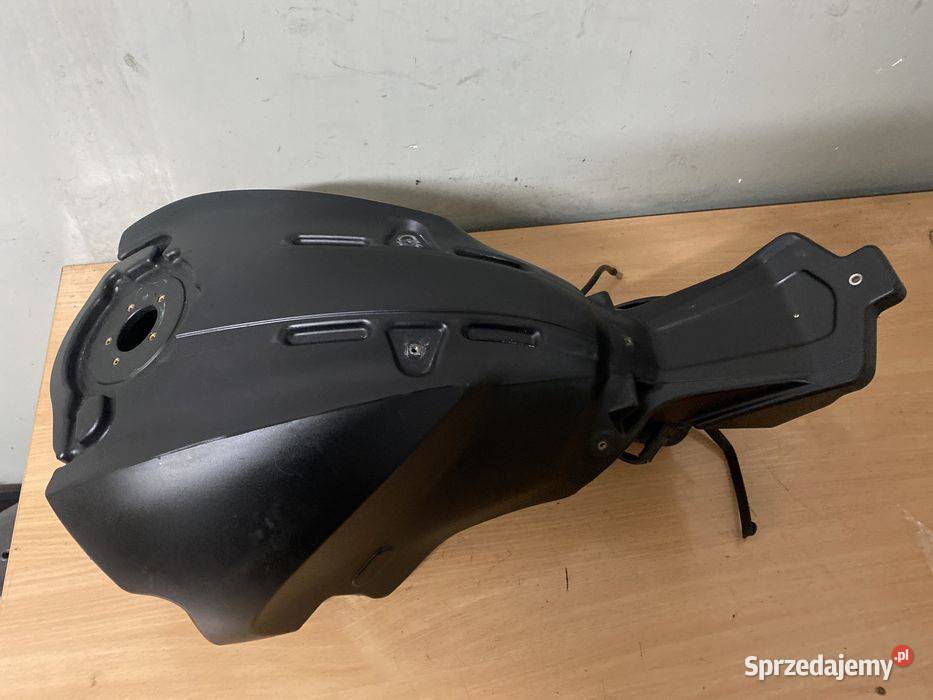 DUCATI Monster 696 796 1100 Zbiornik Paliwa Bak Poznań sprzedam