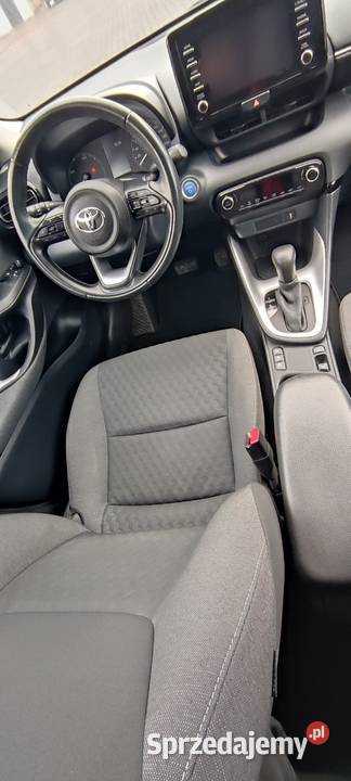 Toyota Yaris 15 hybryda 2021r 82 przebiegu ogranicznik prędkości Ciechanów