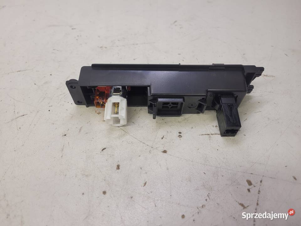 GNIAZDO ZAPALNICZKI AUDI A3 8P LIFT 8P0863387D Przystajń