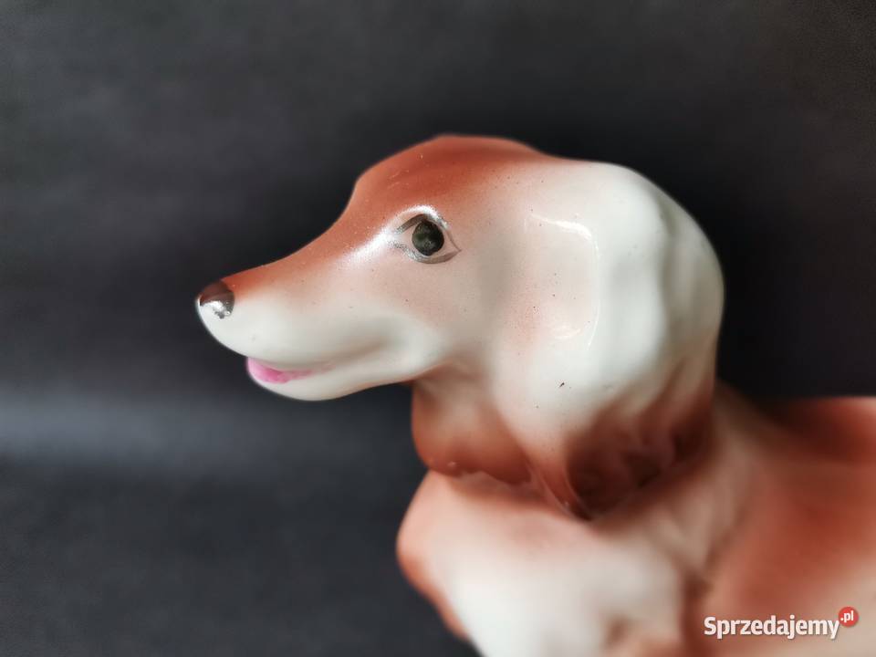 Stara figurka porcelanowa Pies Jamnik porcelana Katowice