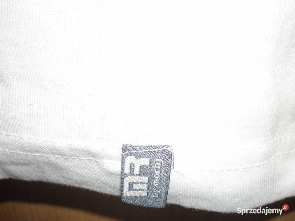 Sprzedam podkoszulkę męską białą używaną rozmiar Bielizna