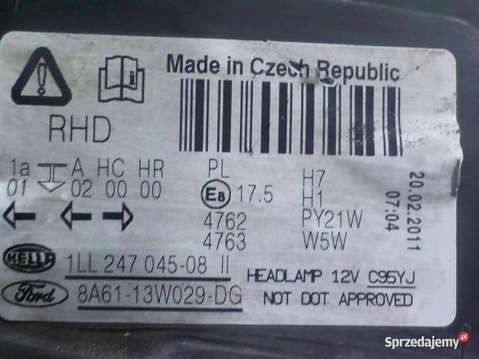 FORD FIESTA MK7 LIFT 11r 3D lampa prawa przod Lampy przednie Suków