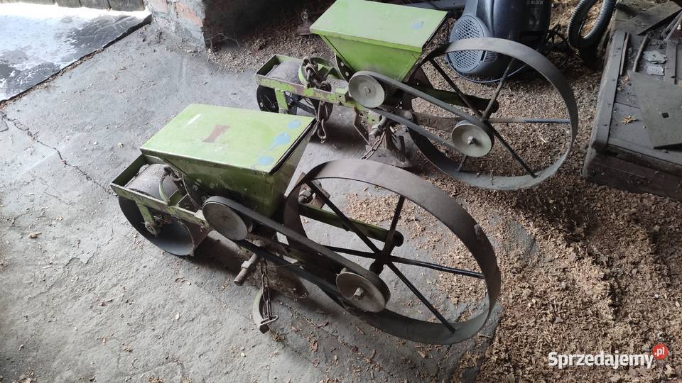 Siewniki rolniczy jednorzędowy nieuszkodzony Siewniki i sadzarki Pogroszew