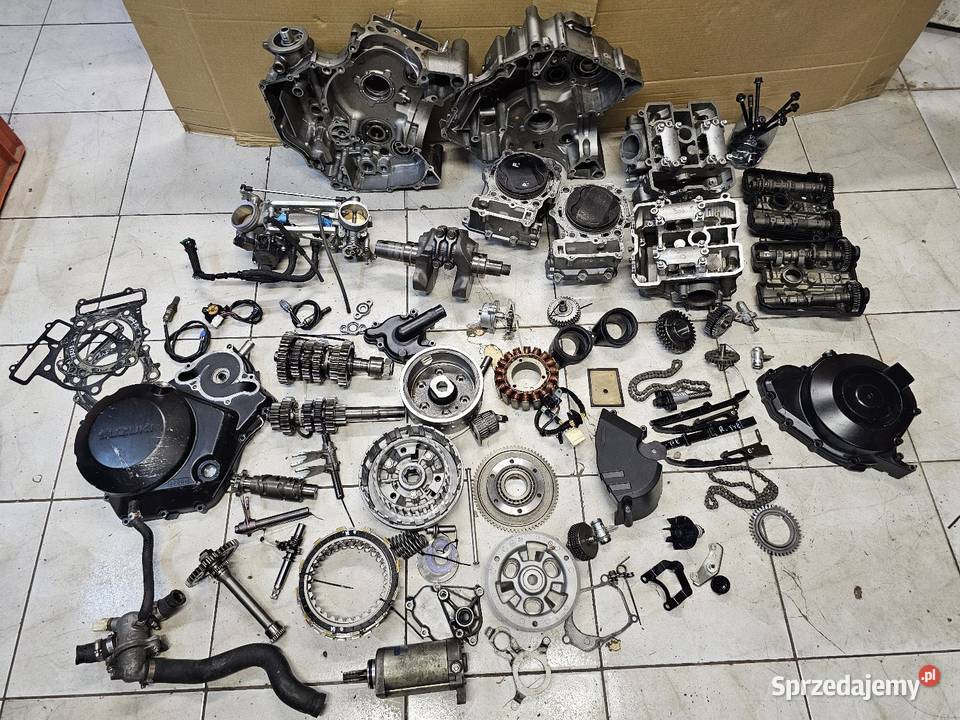 Suzuki DL 1000 V Strom silnik 2014r części kapa Części i akcesoria motocyklowe dolnośląskie