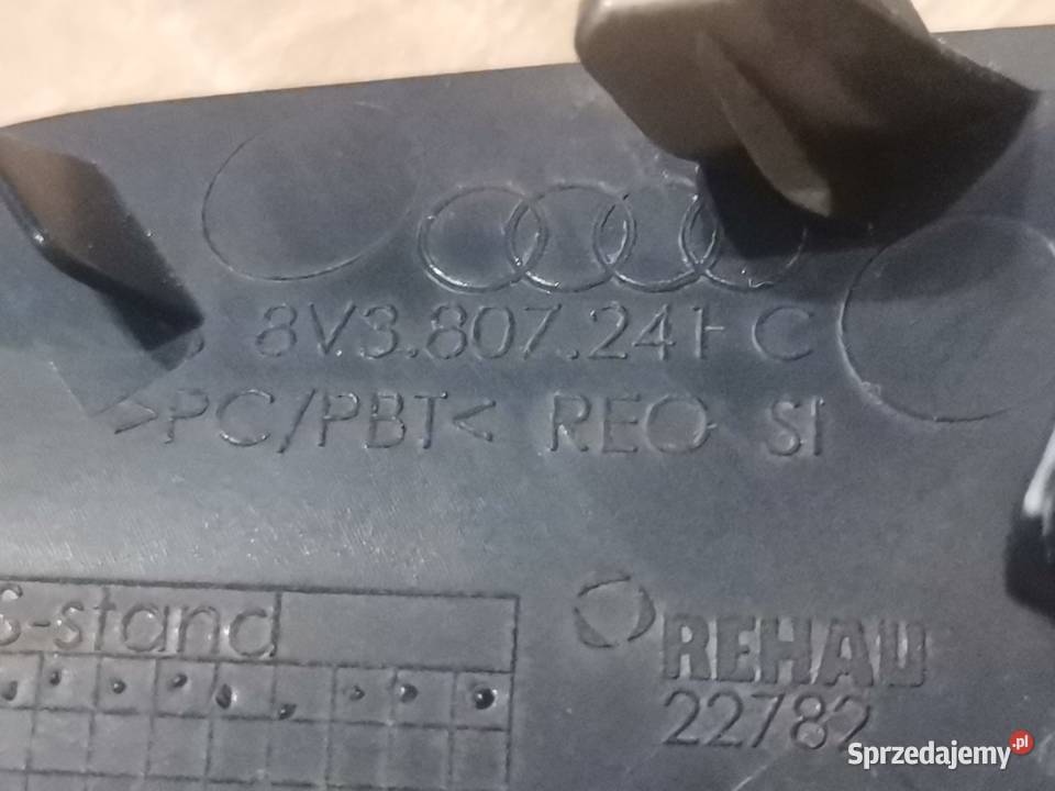 AUDI A3 8V3 LIFT ZAŚLEPKA HAKA PRZÓD 8V3807241C Międzychód