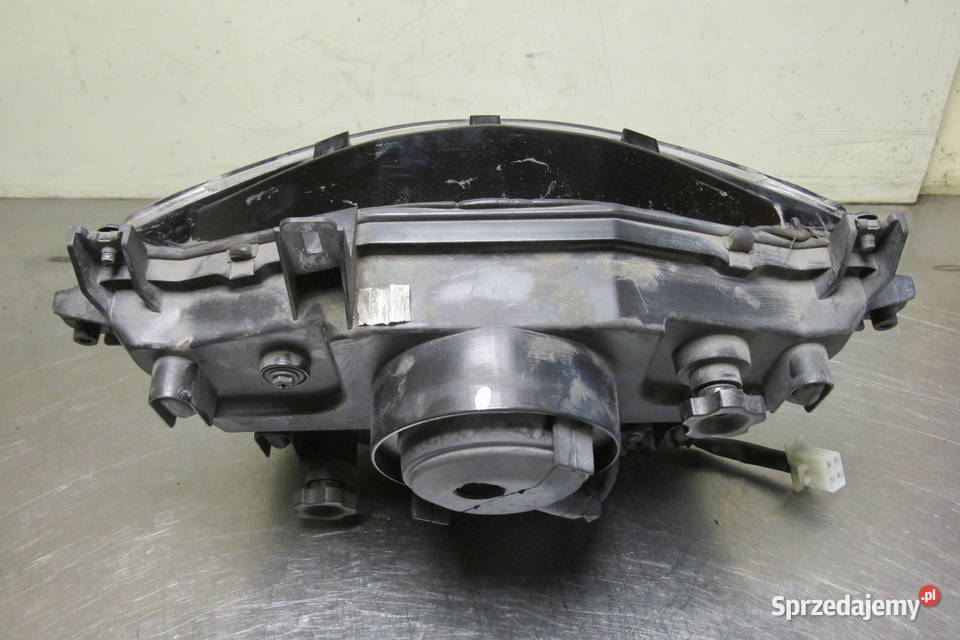Przednia lampa Honda NTV 700 07r Sandomierz