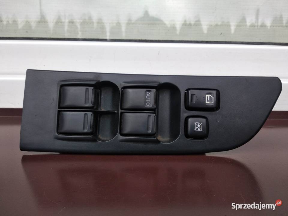Nissan Terrano II 2 LIFT FL R20 panel sterowania Motoryzacja sprzedam