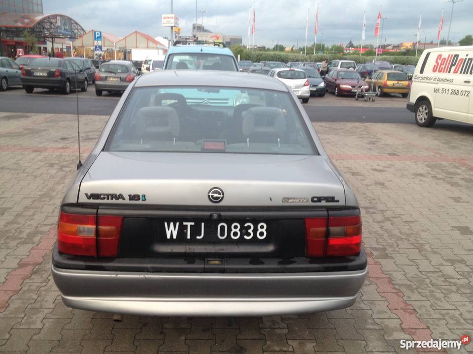 Opel Vectra A 16i 1995r benzyna Radom sprzedam
