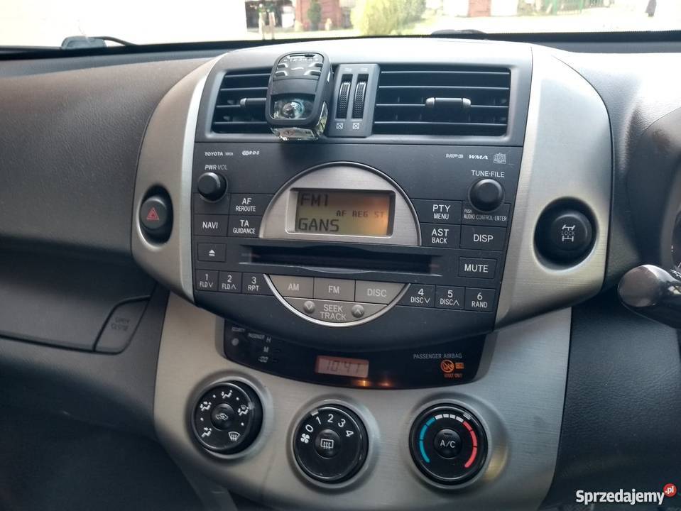 Toyota Rav 4 BG nowy bezwypadkowa 4x4 anglik Pionki
