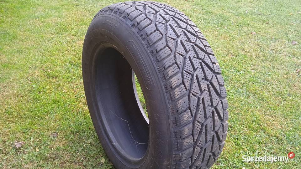 Piękne opony TAURUS 215 Marynin sprzedam