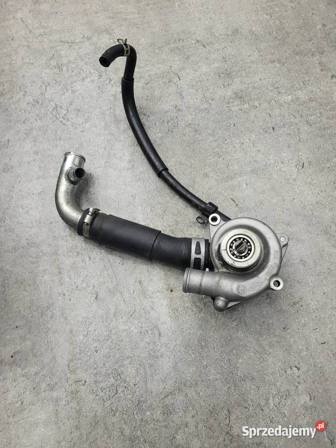 YAMAHA R6 RJ15 OEM POMPA WODY Części i akcesoria motocyklowe Nowy Tomyśl