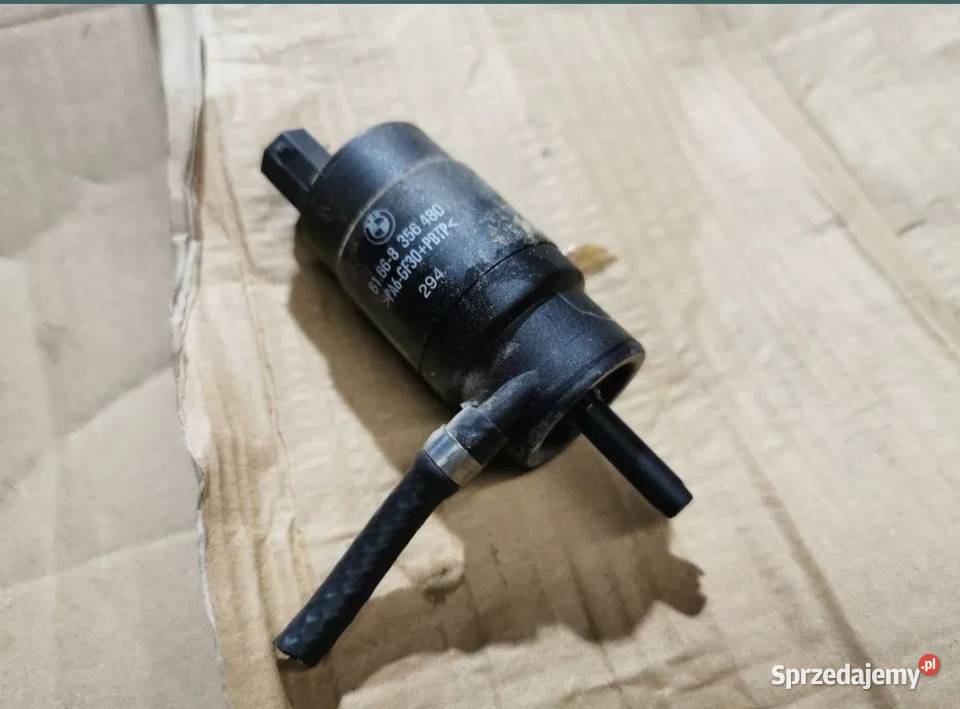 Pompka spryskiwacza tył BMW E34 kombi Żory