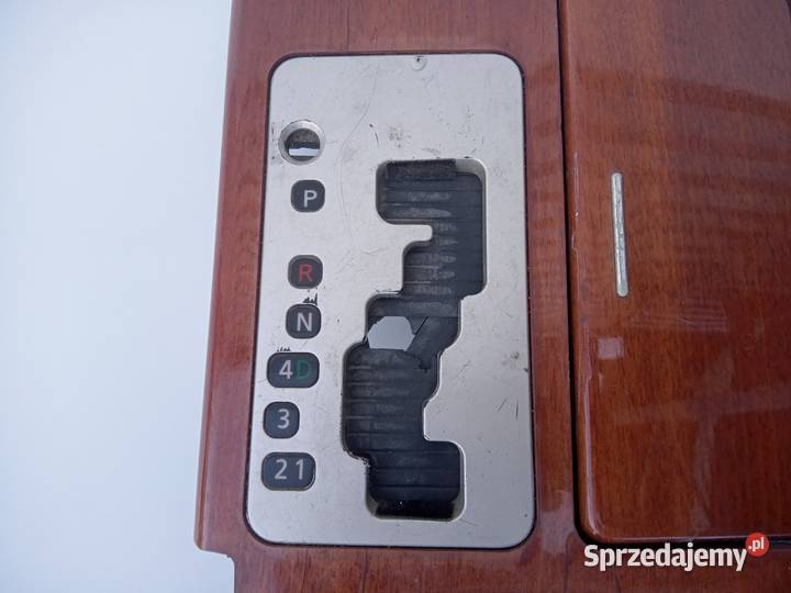MIESZEK PANEL RAMKA BIEGÓW INFINITI QX56 56 0410 osobowe Nowy Tomyśl sprzedam