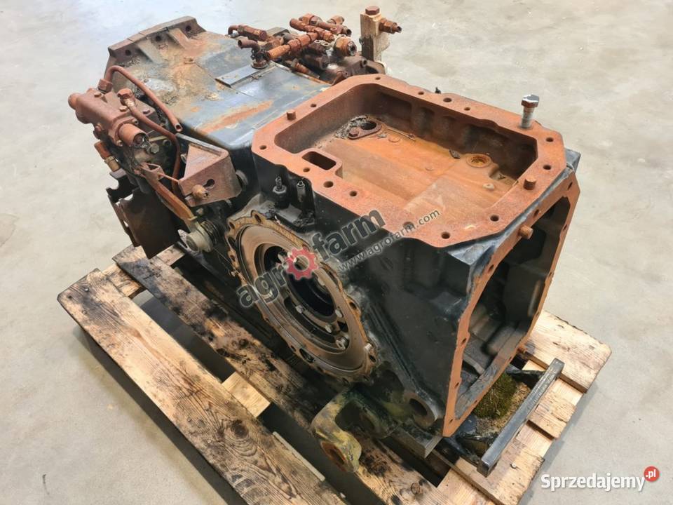 TYLNY MOST HOLLAND T6160 44980050 Byków