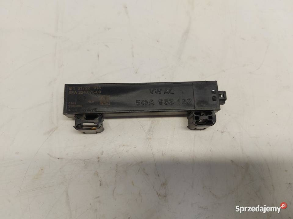 Ford Tourneo Connect III MK3 ANTENA WZMACNIACZ