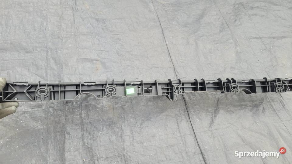 SKODA FABIA 4 IV 6VE ŚLIZG MOCOWANIE ZDERZAKA osobowe śląskie Ruda Śląska