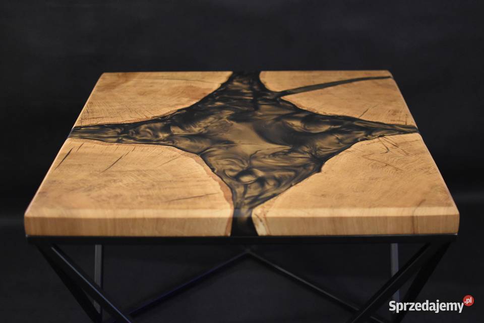 Dębowy stolik kawowy z żywicą epoksydową Crystal