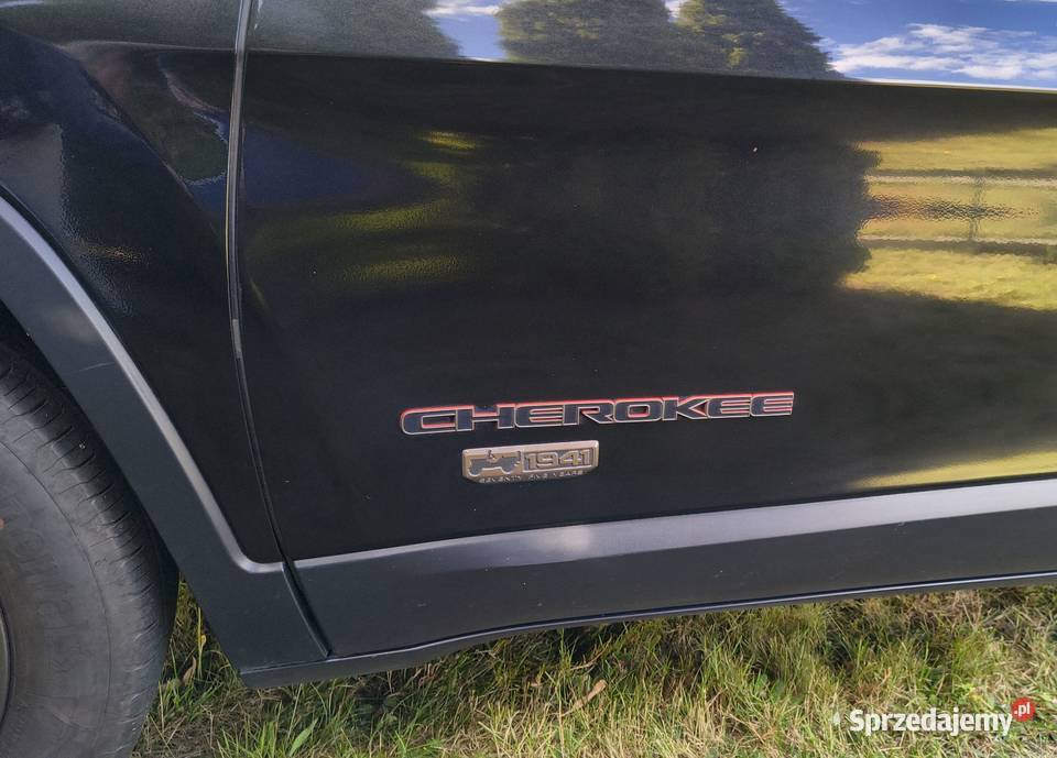 Jeep Cherokee 32 LPG 4x4 2016r światła przeciwmgielne łódzkie Opoczno
