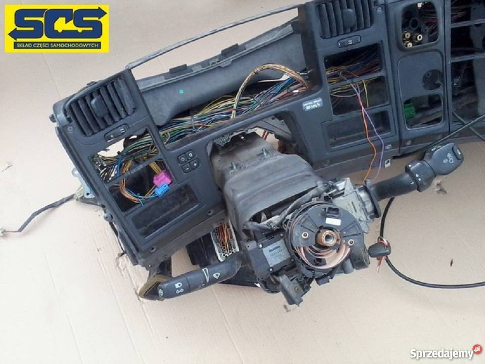 SCANIA R KONSOLA DESKA ROZDZIELCZA NA CZĘŚCI ciężarowe Bieleń